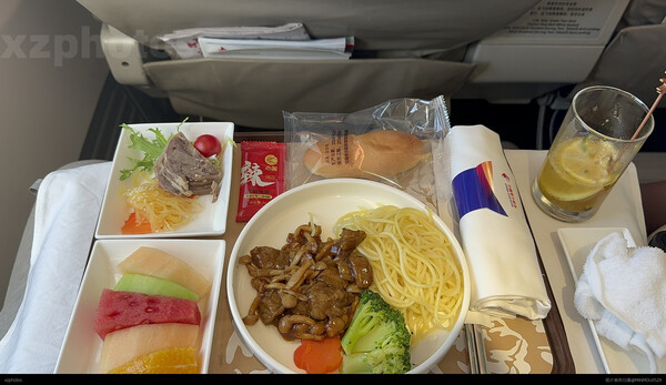 东航737公务舱餐食