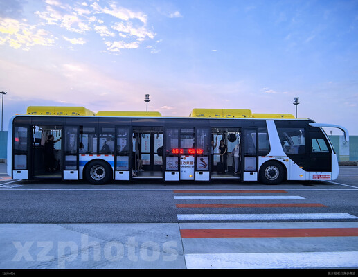 东方航空航空大兴摆渡车