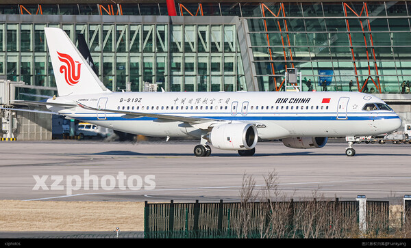 C919在PEK