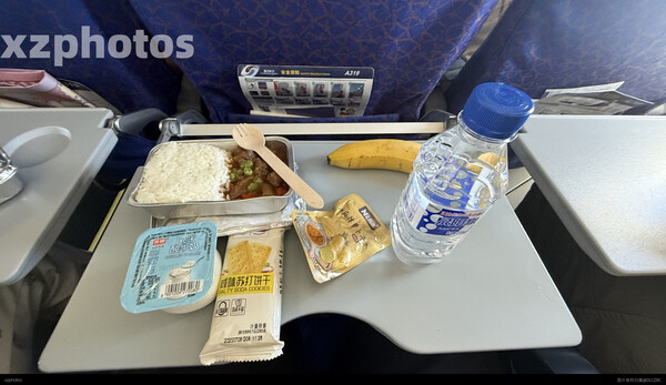 重庆航空a319餐食