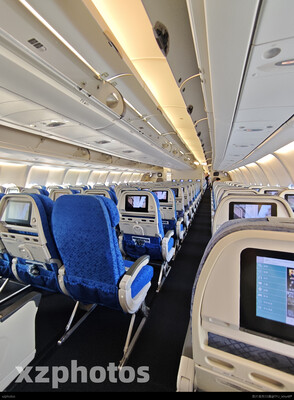 登机时的B-LBF国泰航空333经济舱CX658