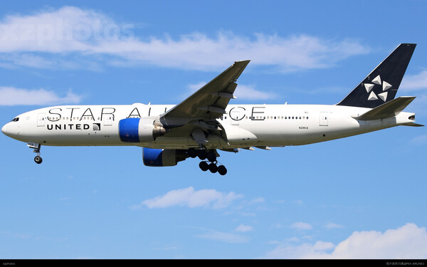 N218UA
