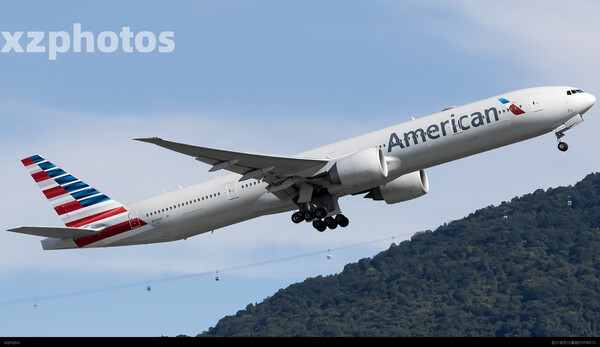 American B777-300ER N-735AT
