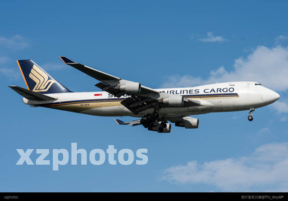 747F