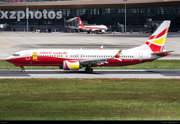 祥鹏737max8滑跑