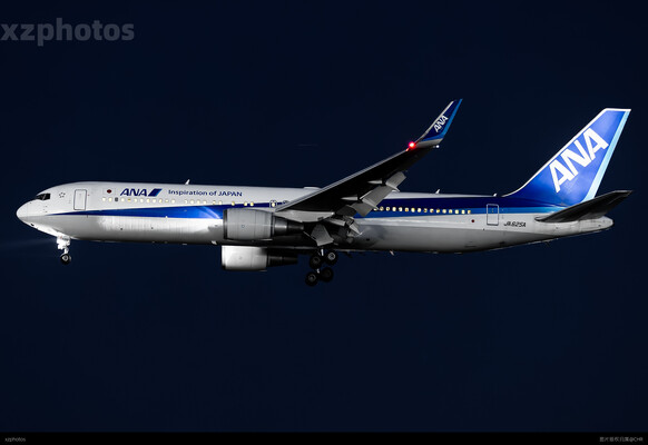 NH963 HND-PEK