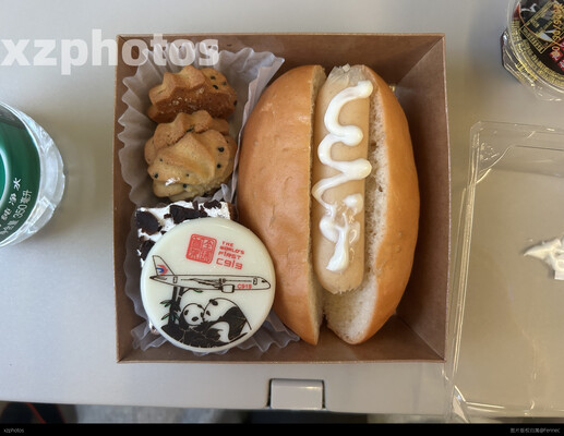 东航MU9194餐食
