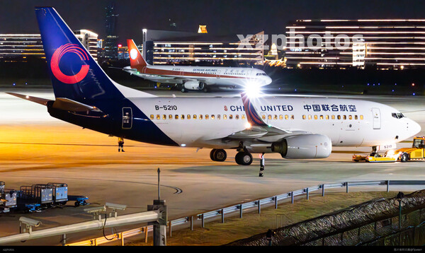 737