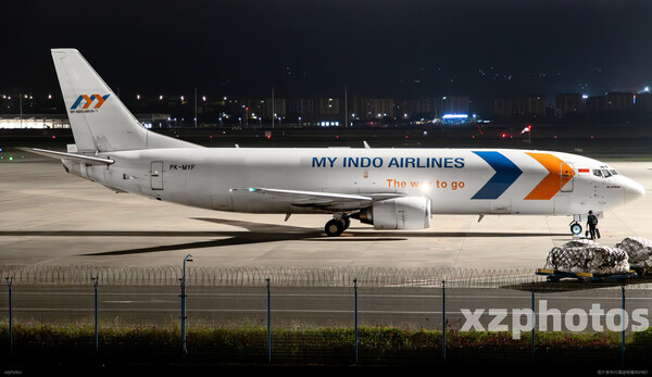 美印货机737-400