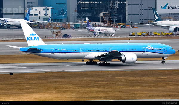 KL888 HKG-AMS
