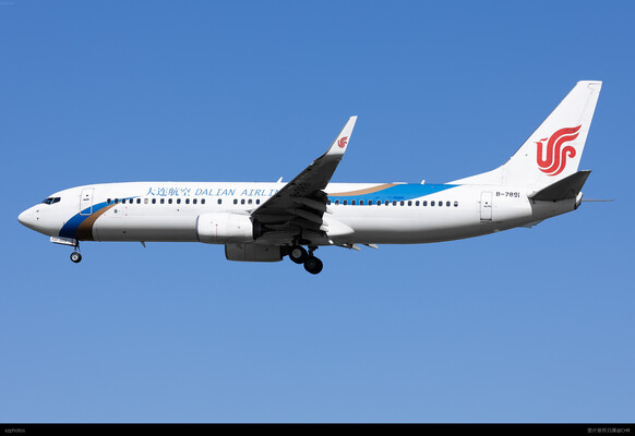 CA8909 DLC-PEK