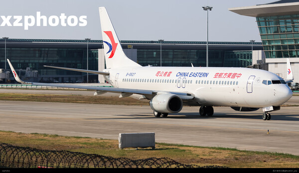 东航737