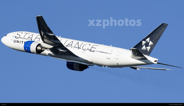 N218UA