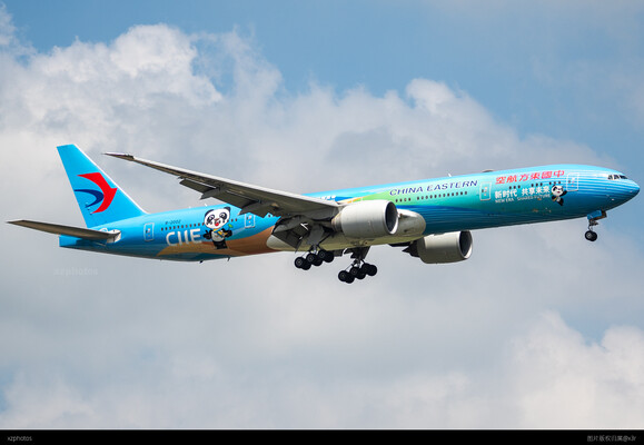 东航777