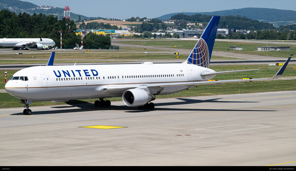 N647UA