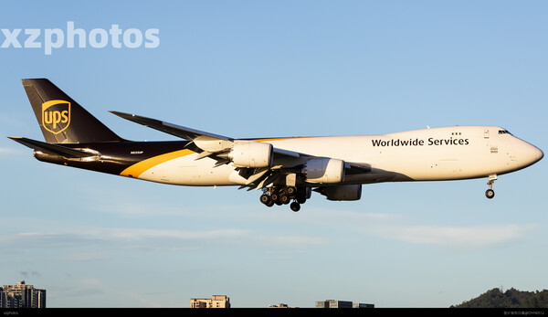 UPS B747-8F N633UP Celebrating the Queen Skies