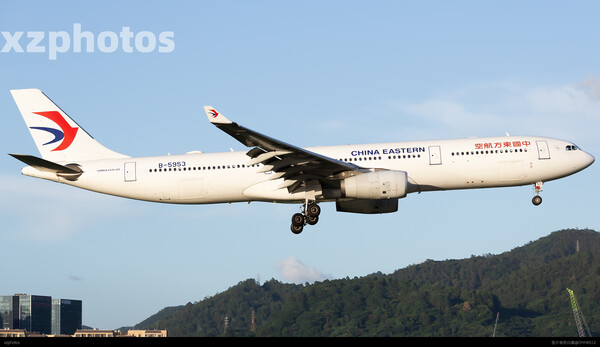China Eastern Airlines A330-300 B-5953