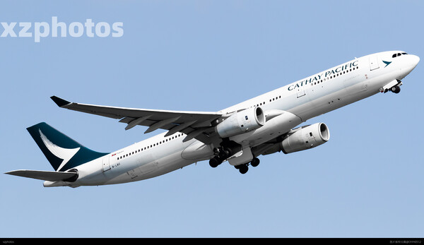 Cathay Cacific A330-300 B-LBC