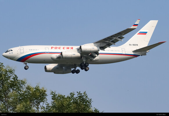 IL-96-300