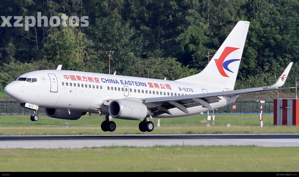 东云737-700