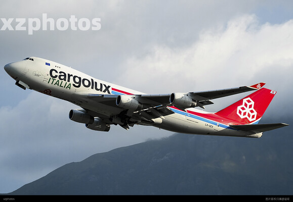 LX-UCV