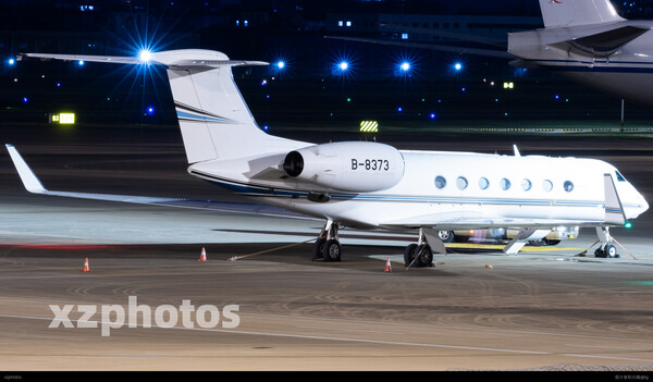 B-8373