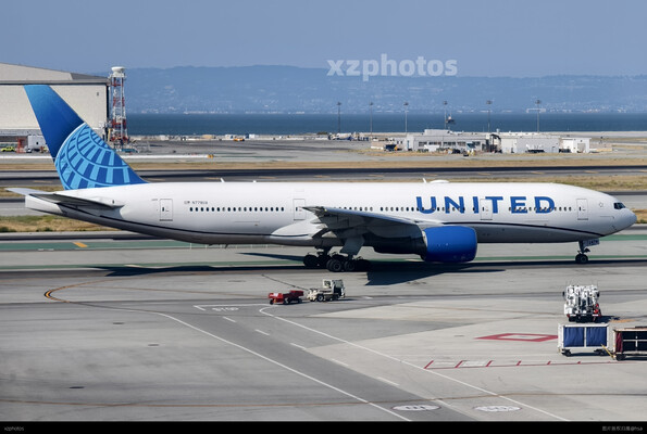 初代777