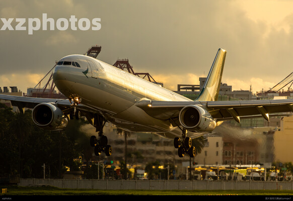國泰航空A330
