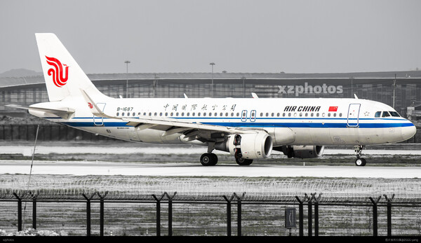 B-1687
