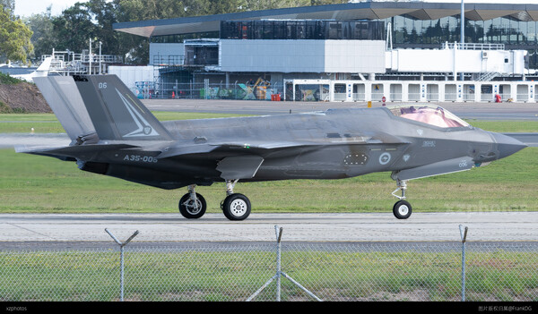 F35