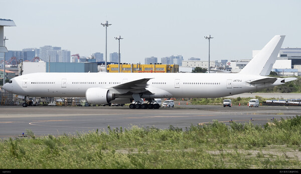Boeing 777