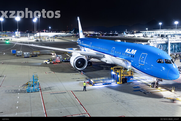 KL888