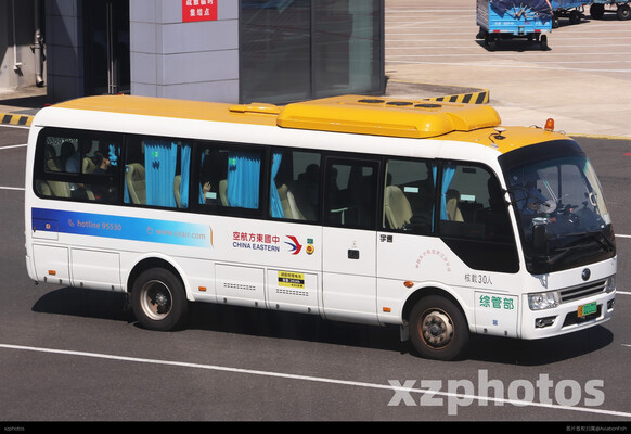 宁波栎社机场东航客运车