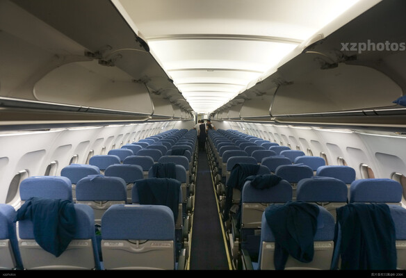 国航19年机龄A319的客舱