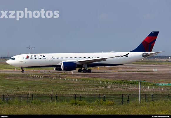 N409DX