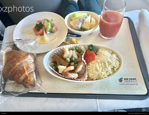 国航748商务舱餐食