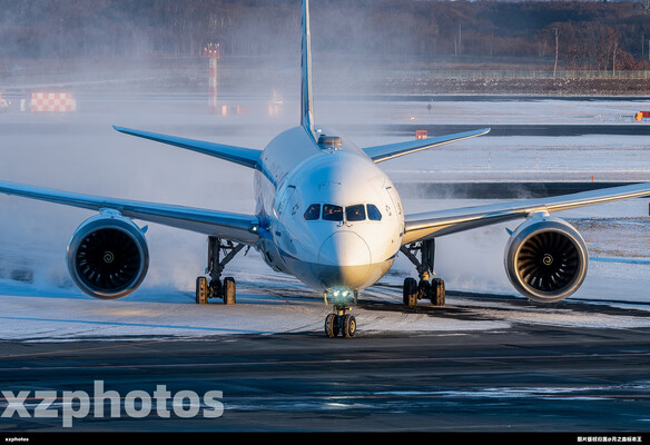 吹雪，发动机金光