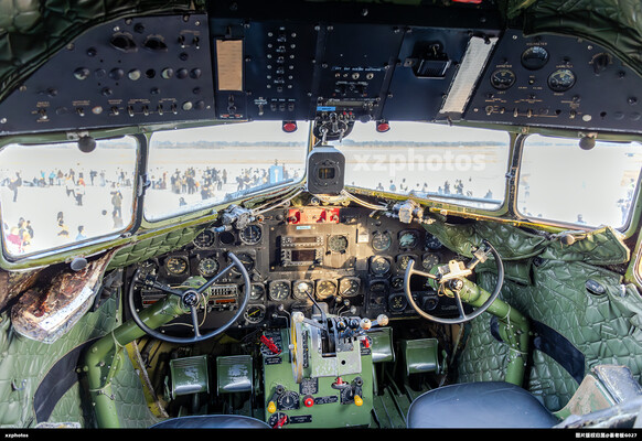 DC3驾驶舱
