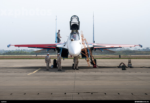 勇士飞行表演队