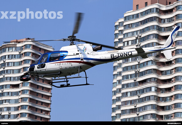 2025年沈阳马拉松比赛直播录像直升机低空拍摄比赛