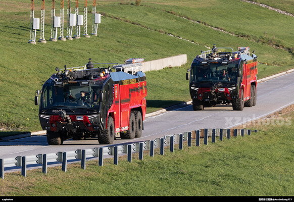 YYZ Firetrucks no.4&amp;6