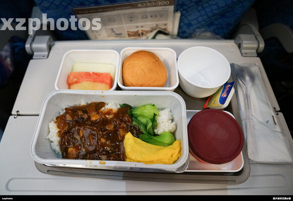 国泰猪肉蛋饺饭