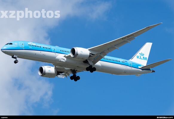 KLM789降落PVG