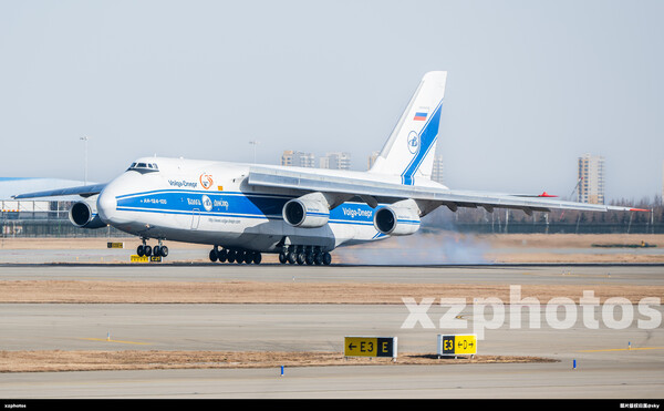 RA-82047 AN124