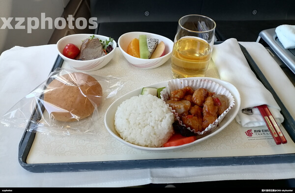 CA1760重庆江北—杭州萧山商务舱餐食