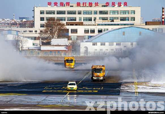 大连机场除雪