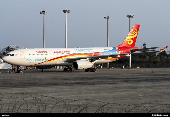 海南航空第六届亚洲沙滩运动会彩绘飞机亮相