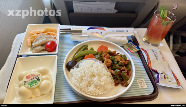 MU9198 成都—上海公务舱餐食