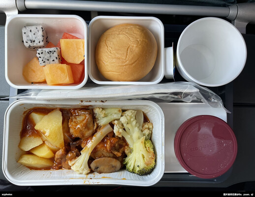 国泰航空CX317上海-香港 经济舱飞机餐
