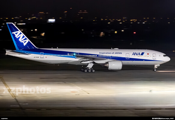 恢復標準塗裝的前星球大戰C3PO彩繪機